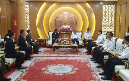 PH, Vietnam Navy officials hold talks
